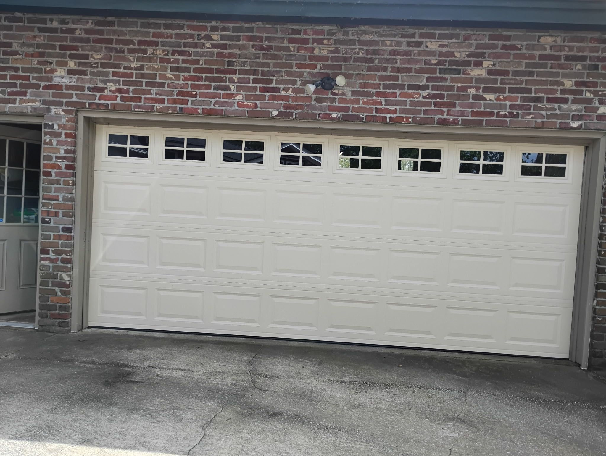 garage door repair in Charleston, SC